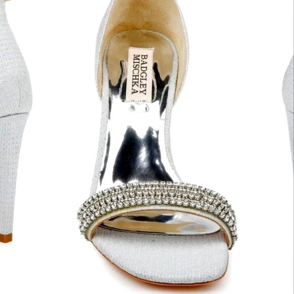 Badgley Mischka Urina Heeled Sandals NIB GORGEOUS - Picture 3 of 10